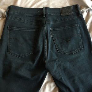 black 28x28 skinny levi’s